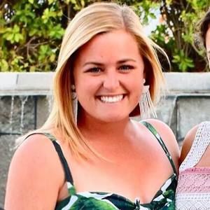 Meet your Posher, Caroline